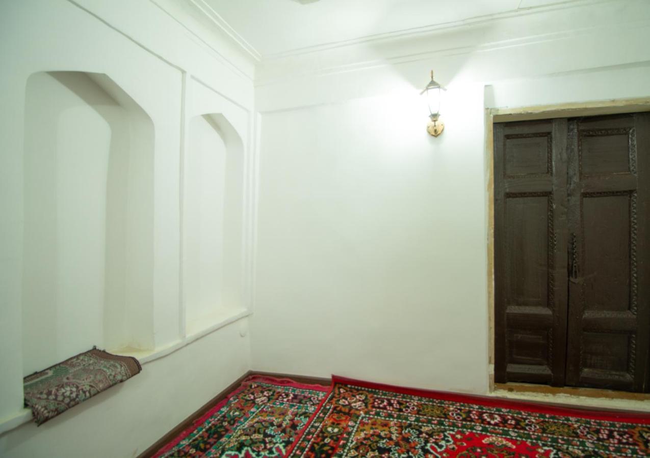 Отель Bukhara Zaringiz Экстерьер фото